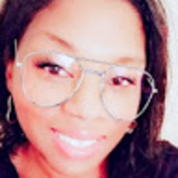 Meet your Posher, Sharikka - Picture 1 of 1